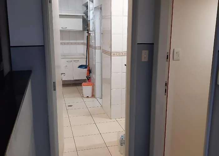 Apartamento Guaruja Enseada 2 Quadra da Praia Atrás do Aquario
